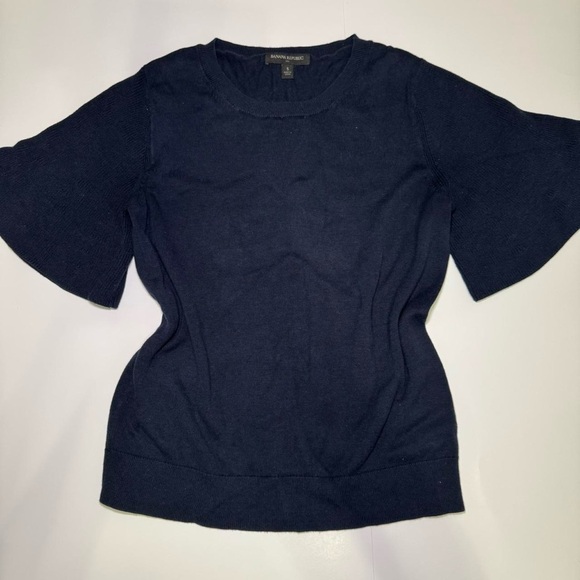 Banana Republic bell sleeve top - Picture 1 of 4